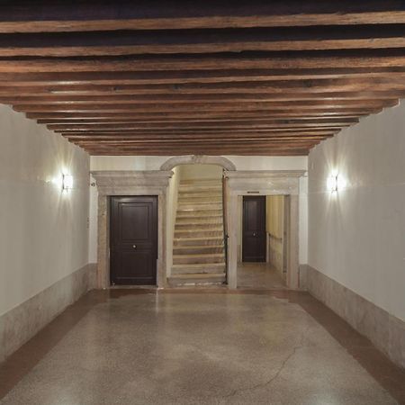 Super Central 1 Bedroom Apartment Венеція Екстер'єр фото