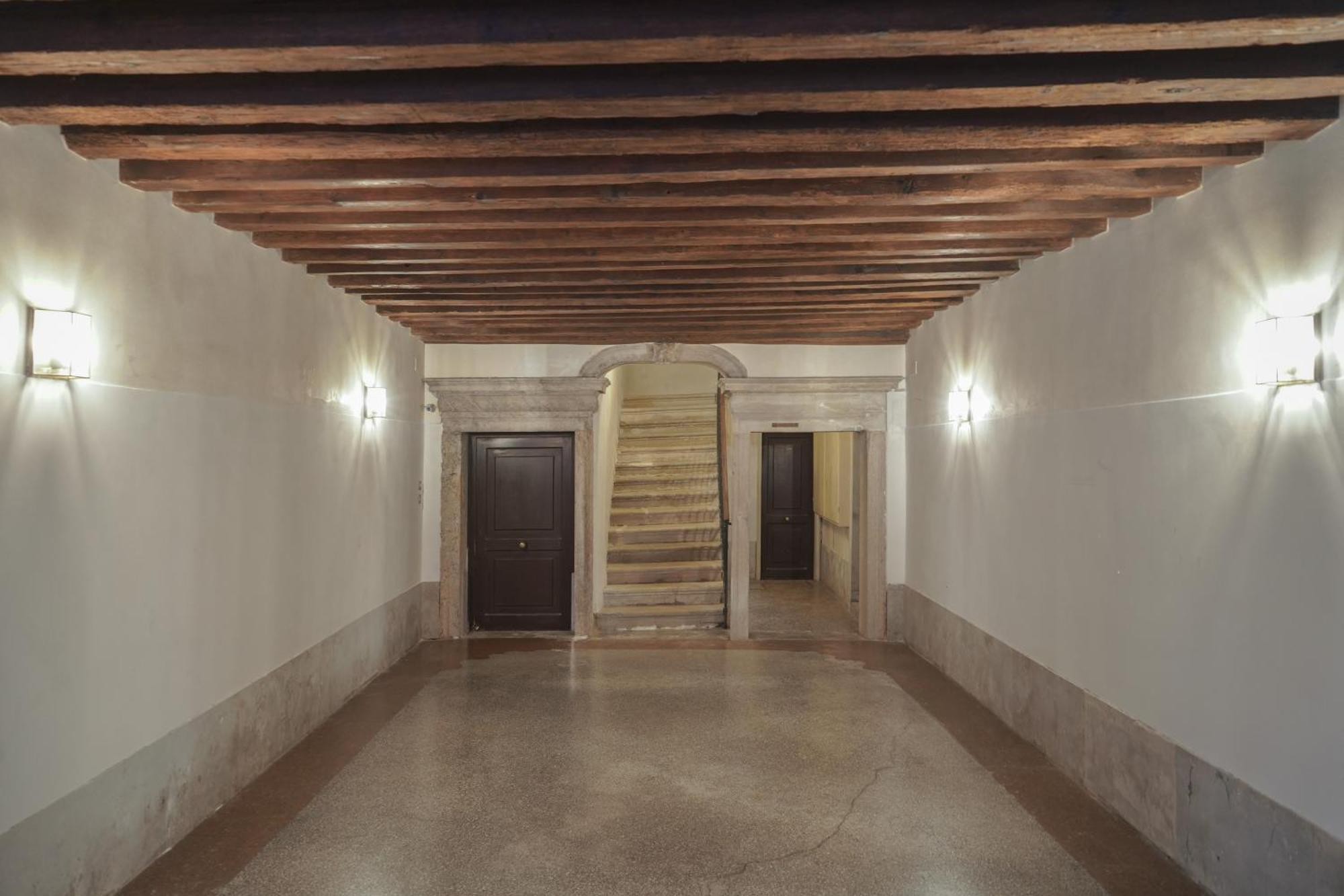 Super Central 1 Bedroom Apartment Венеція Екстер'єр фото