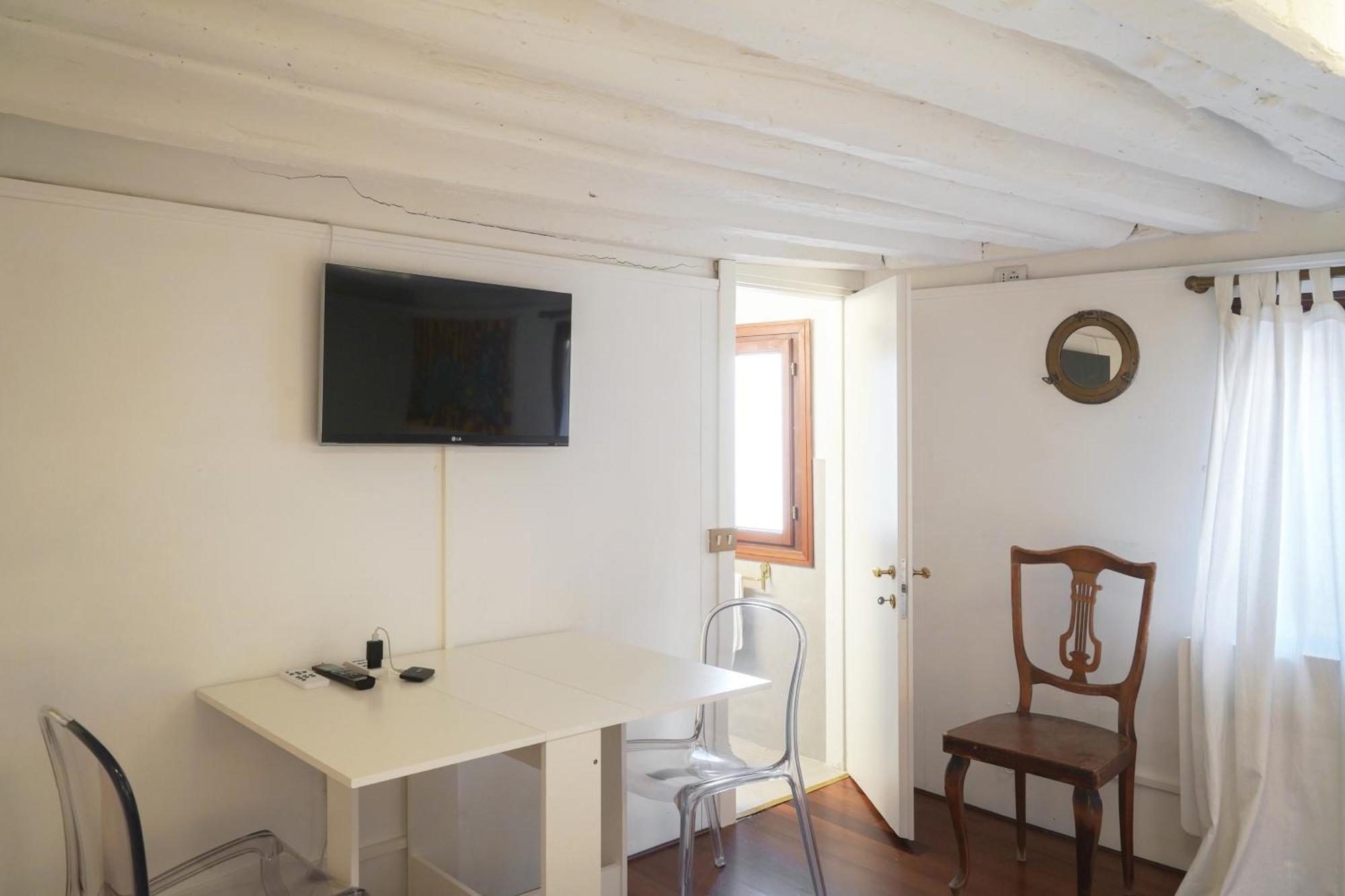 Super Central 1 Bedroom Apartment Венеція Екстер'єр фото